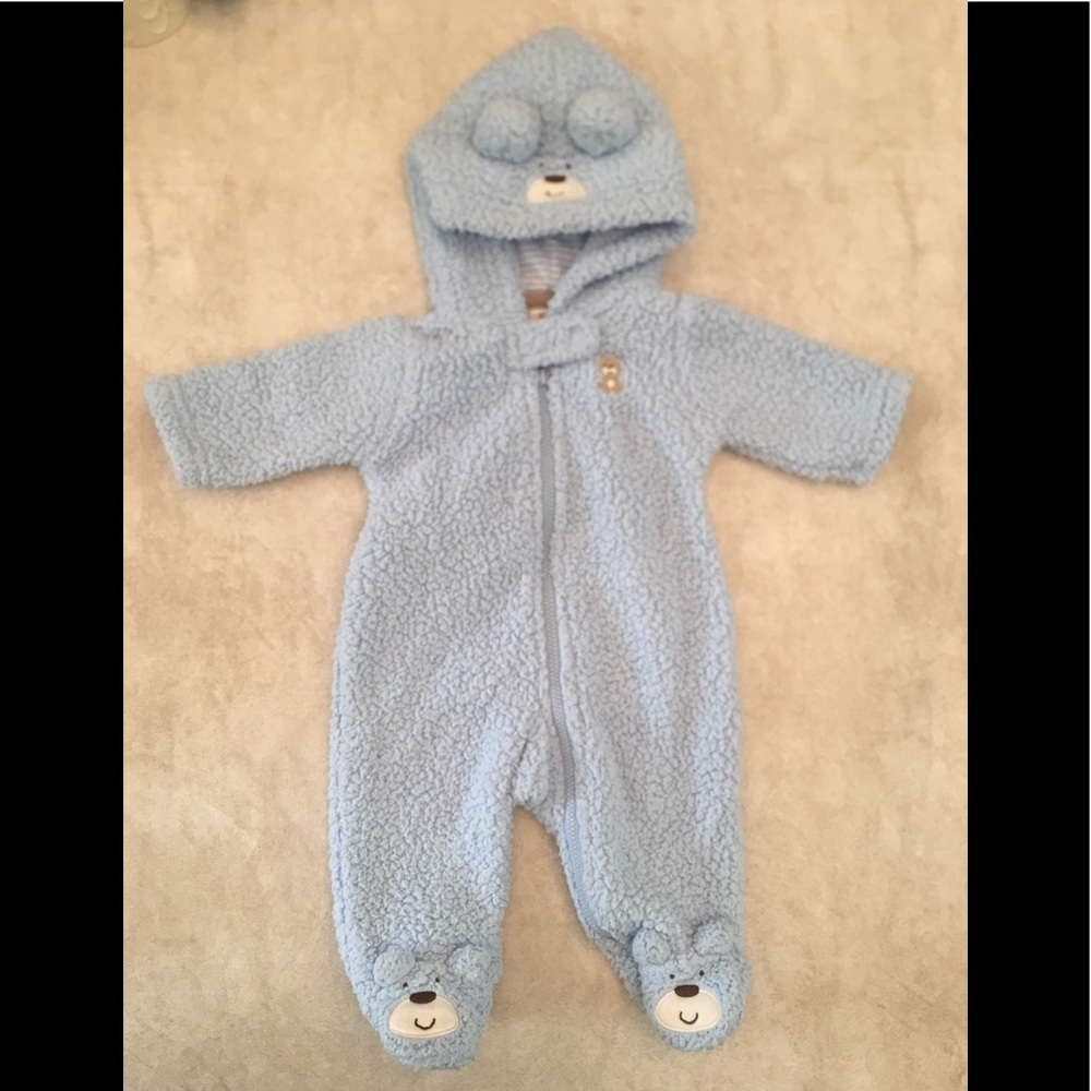 Carter’s Winter Onesie size-Newborn